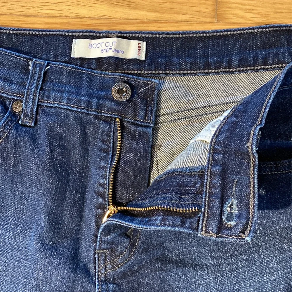Levi’s 515 boot cut in dark wash size 10 - Picture 5 of 16